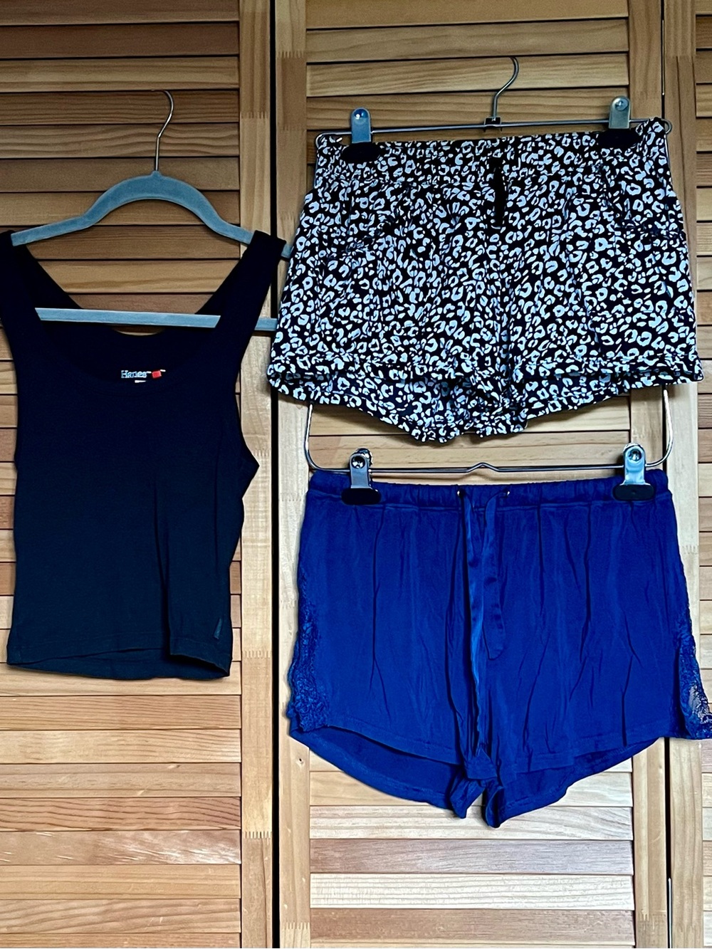Sleep Bundle: Victoria's Secret, Hanes, Ptula